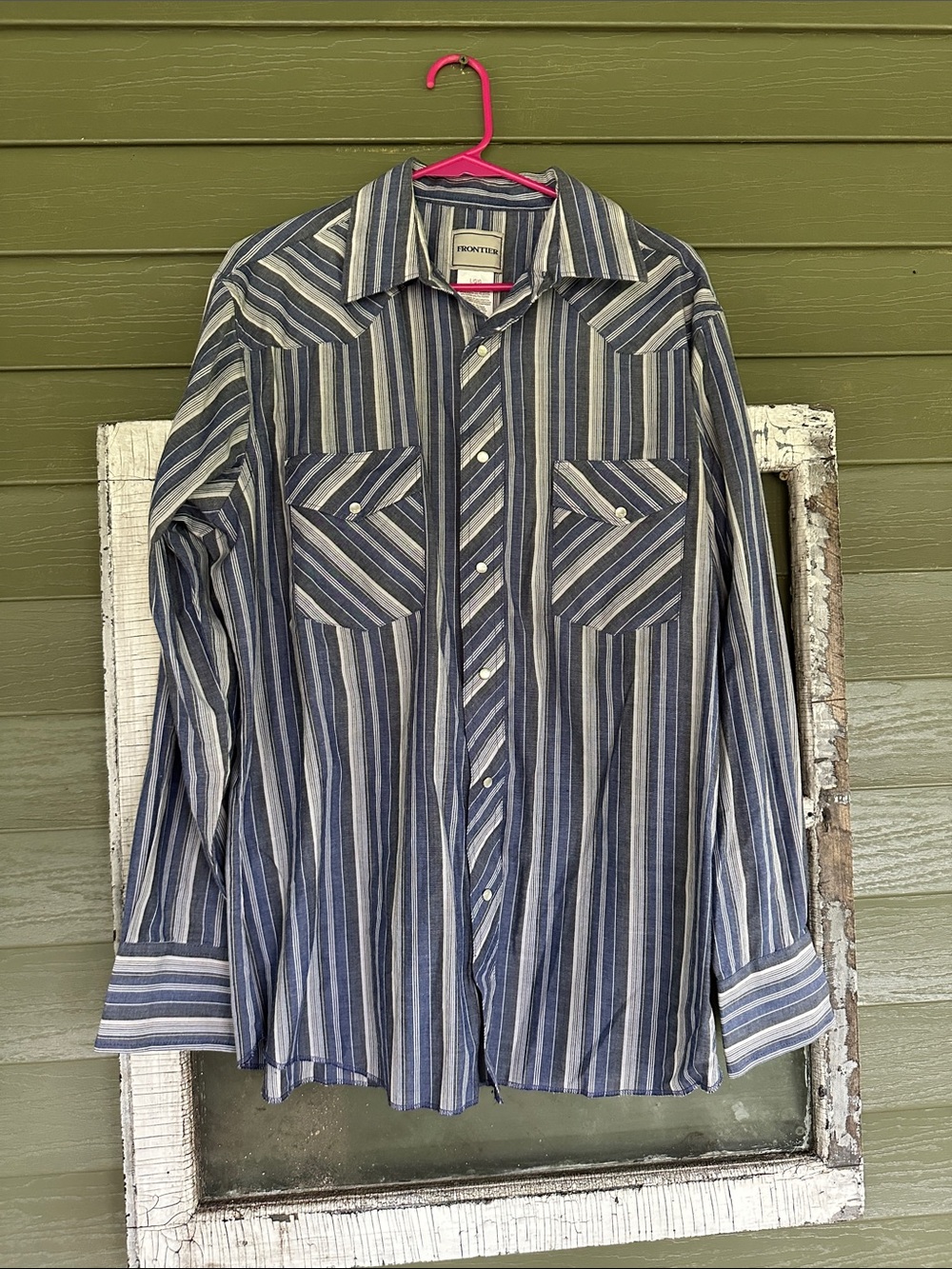 Frontier Western Style Pearl Snap Shirt